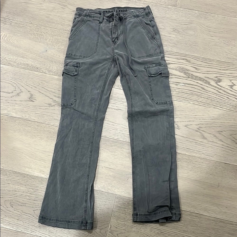 American Eagle Gray Cargo Pants